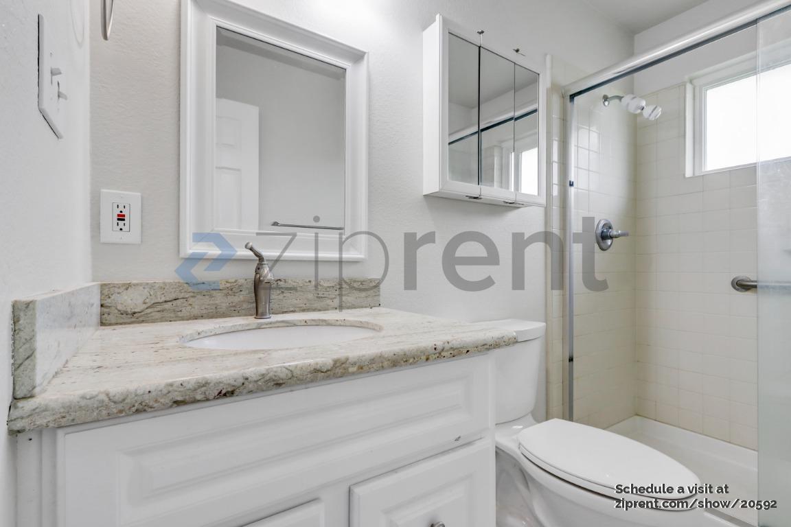 Building Photo - 9443 Acapulco Way