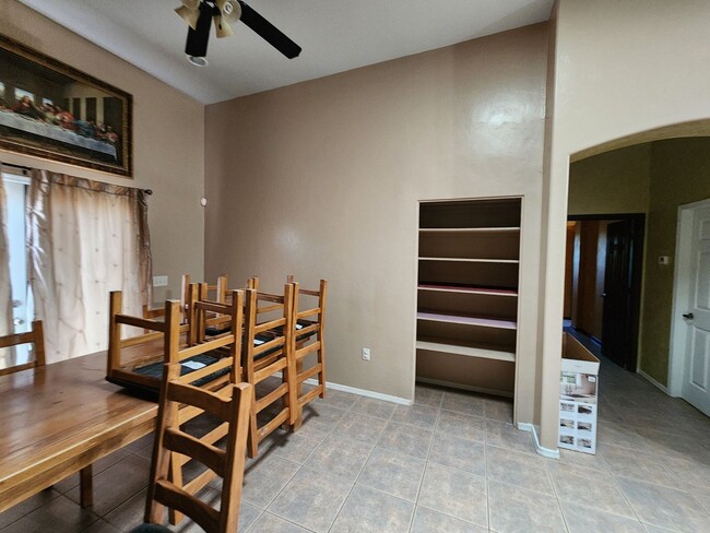 Building Photo - large home in douglas with guest house 1050 Rochine Rd