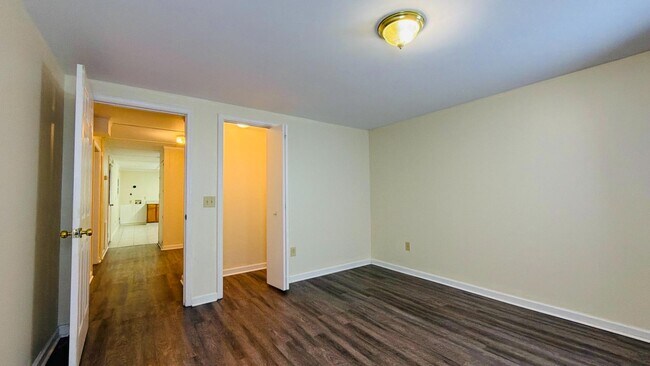 Building Photo - 494 Old Jonesboro Rd