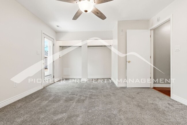 Building Photo - Spacious Home with Office and Fenced Yard