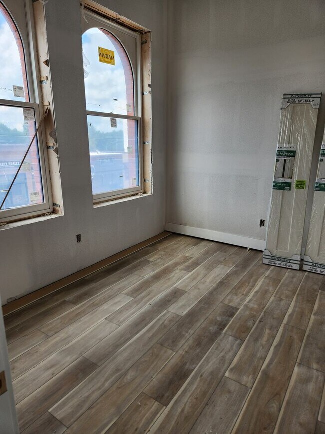 Building Photo - Historic Rehab in Panora