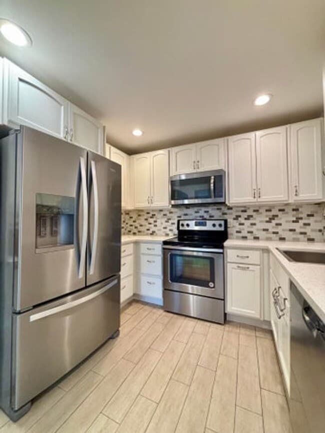 Building Photo - 3529 NW 35th St