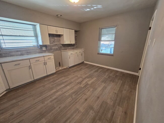 Building Photo - 853 Hornsby Ave