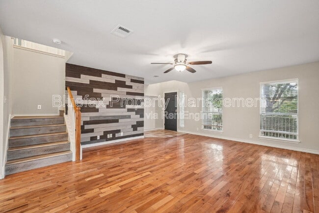 Building Photo - 422 Granite Bay