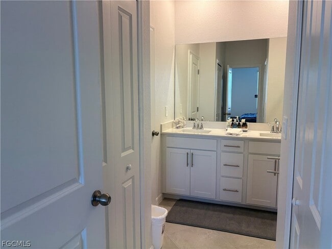 Building Photo - 44076 Bellamy Pl