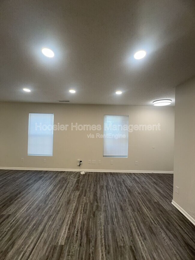 Building Photo - 12653 Loyalty Dr