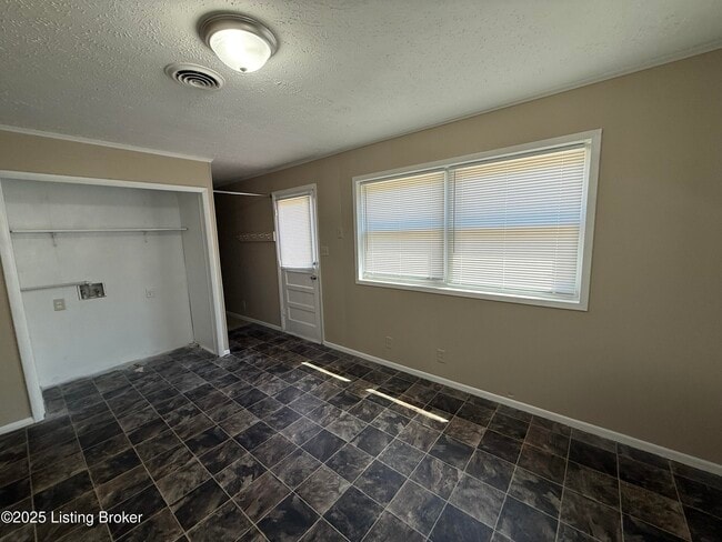 Building Photo - 6709 Rebecca Ln