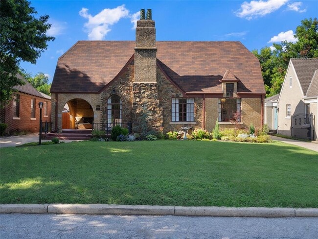 Building Photo - 212 Edgemere Ct