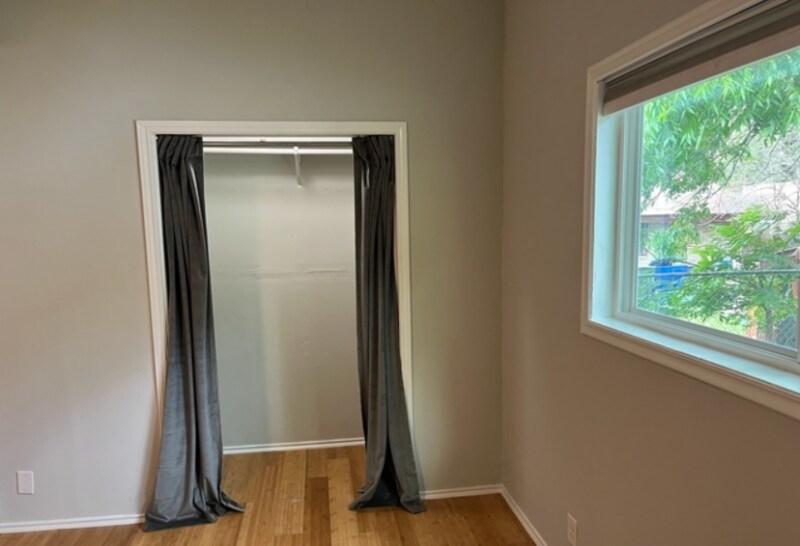 Building Photo - 1904 E 10th St