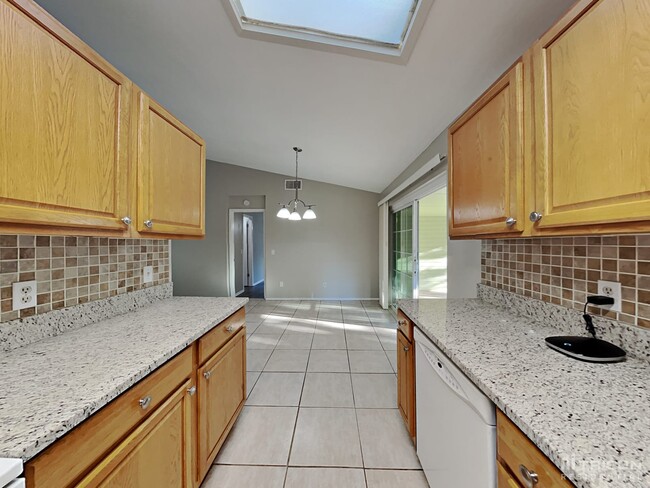 Building Photo - 12765 Ohio Woods Ln