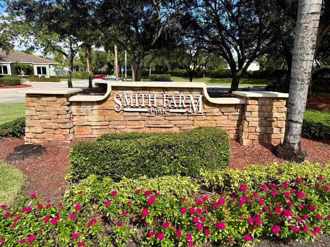 Building Photo - 6509 Stonehurst Cir