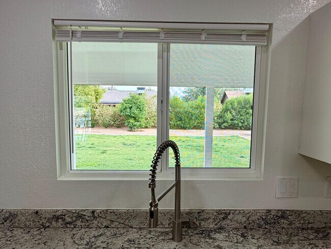 Building Photo - 3761 E Dulciana Ave