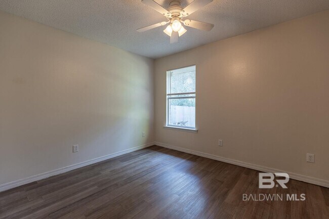 Building Photo - 28347 Chateau Dr