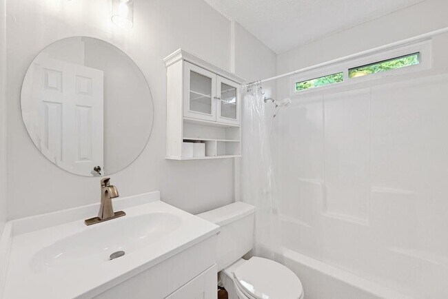 Building Photo - 10703 Onyx Cove