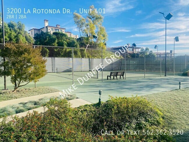 Building Photo - 3200 La Rotonda Dr
