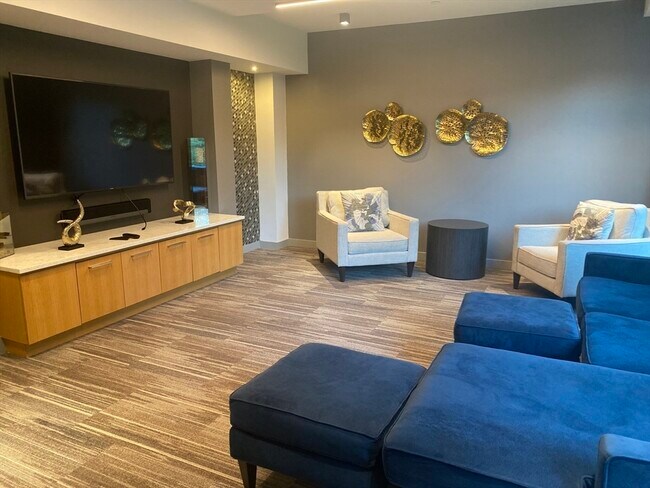 Building Photo - 99 Tremont St