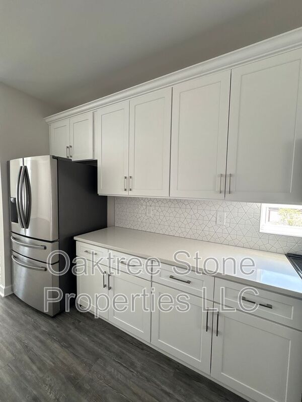 Building Photo - 2591 Ocean Dr NW