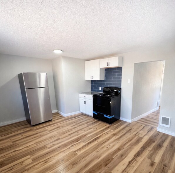 Building Photo - 1506 Palmer Ave