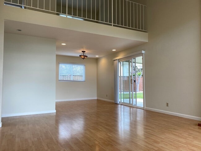 Building Photo - 3-Bedroom Ardenwood Home for Rent!