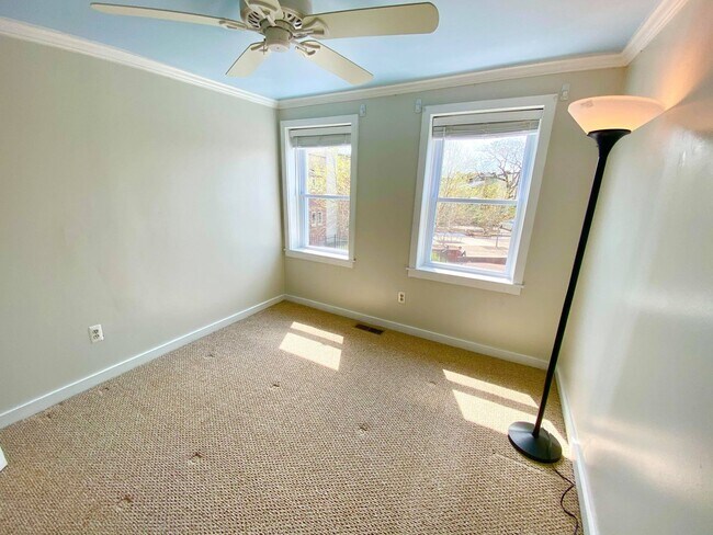 Building Photo - Charming 1BR with 1.5 Baths and Bonus Basement Room in the Heart of Ridgley’s Delight