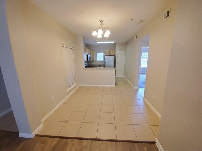 Building Photo - 6810 Deatonhill Dr