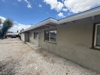 Building Photo - 40360 Mayberry Ave