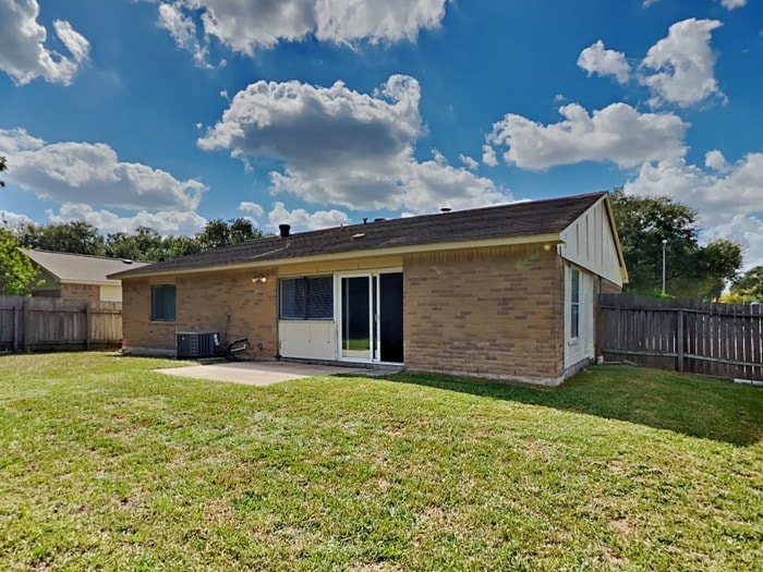 Building Photo - 6646 Loch Langham Dr