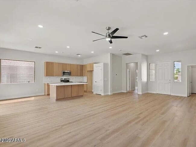 Building Photo - 2918 E Harwell Rd