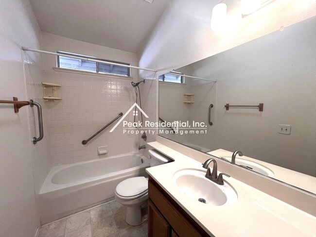 Building Photo - 8113 Bellsbrae Dr