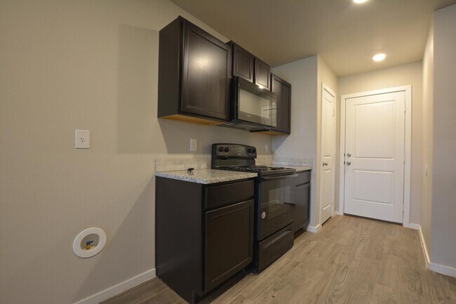 Building Photo - 7513 28th St