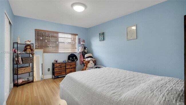 Building Photo - 13731 SW 84th St