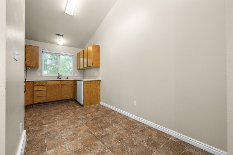 Building Photo - 756 N 1060 W