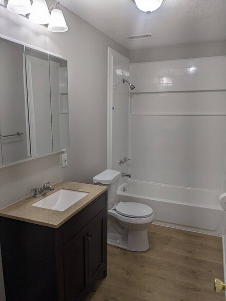 Building Photo - 6339B Gaines Ferry Rd