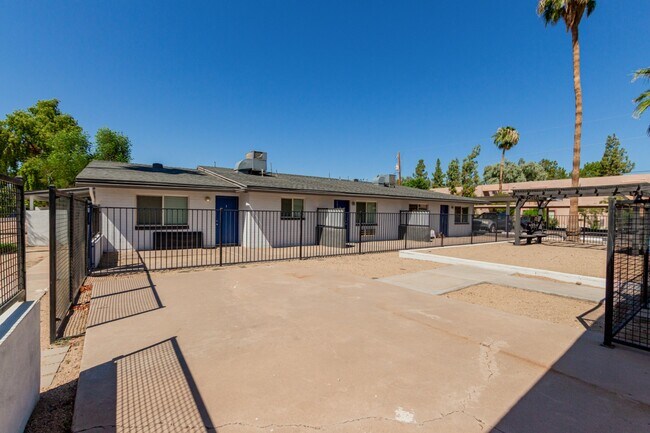 Primary Photo - 2 bedroom 1 bathroom