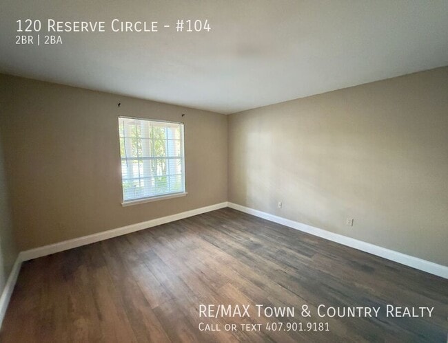 Building Photo - 120 Reserve Cir