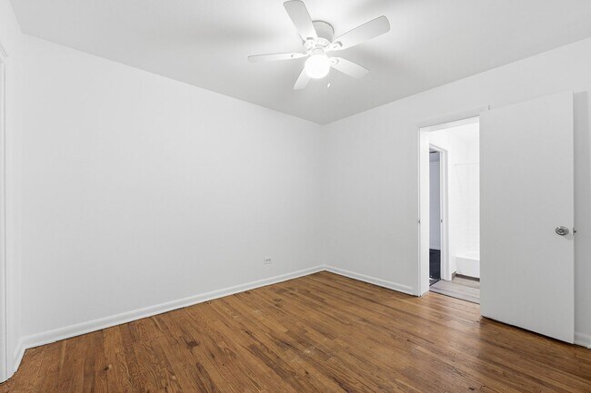 Building Photo - 5320 E Thrill Pl