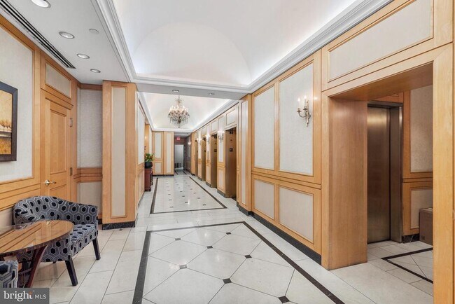 Building Photo - 1500 Chestnut St