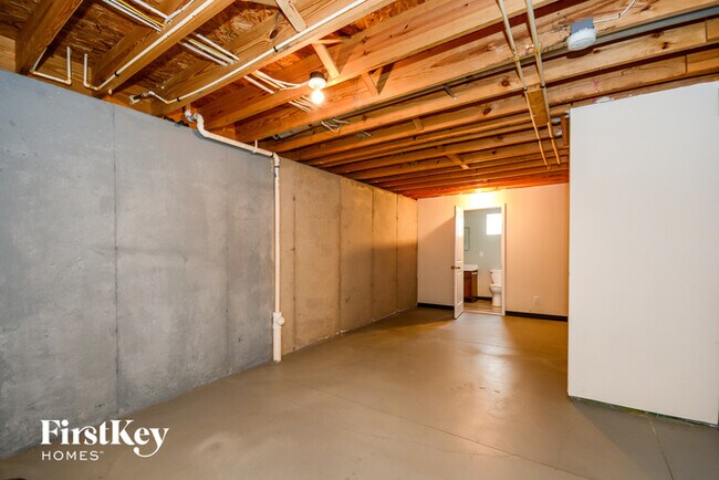 Building Photo - 3384 Whispering Trees Dr