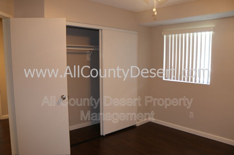 Building Photo - 52020 Avenida Mendoza
