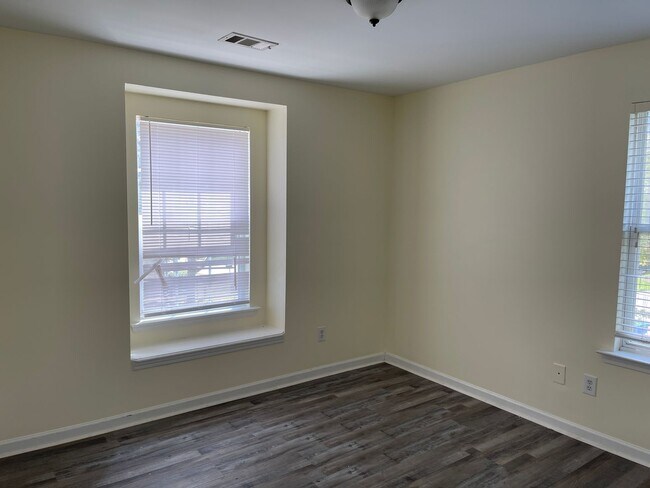Building Photo - Home in Sable Glen for Rent - South Fulton