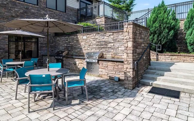 Building Photo - 50 Venue Wy