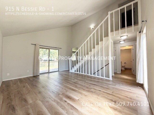 Building Photo - 915 N Bessie Rd