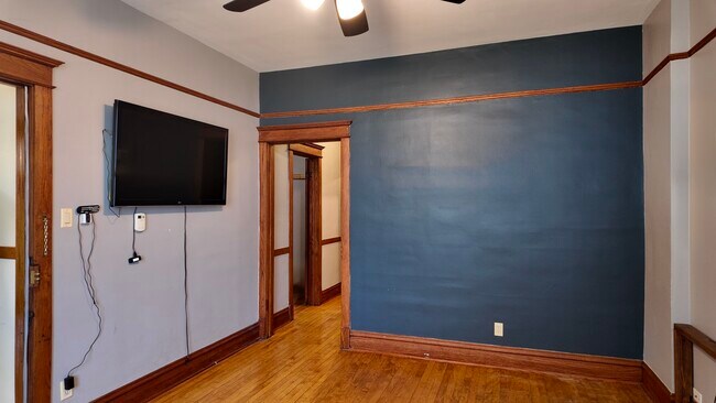 Building Photo - 5514 23rd Pl
