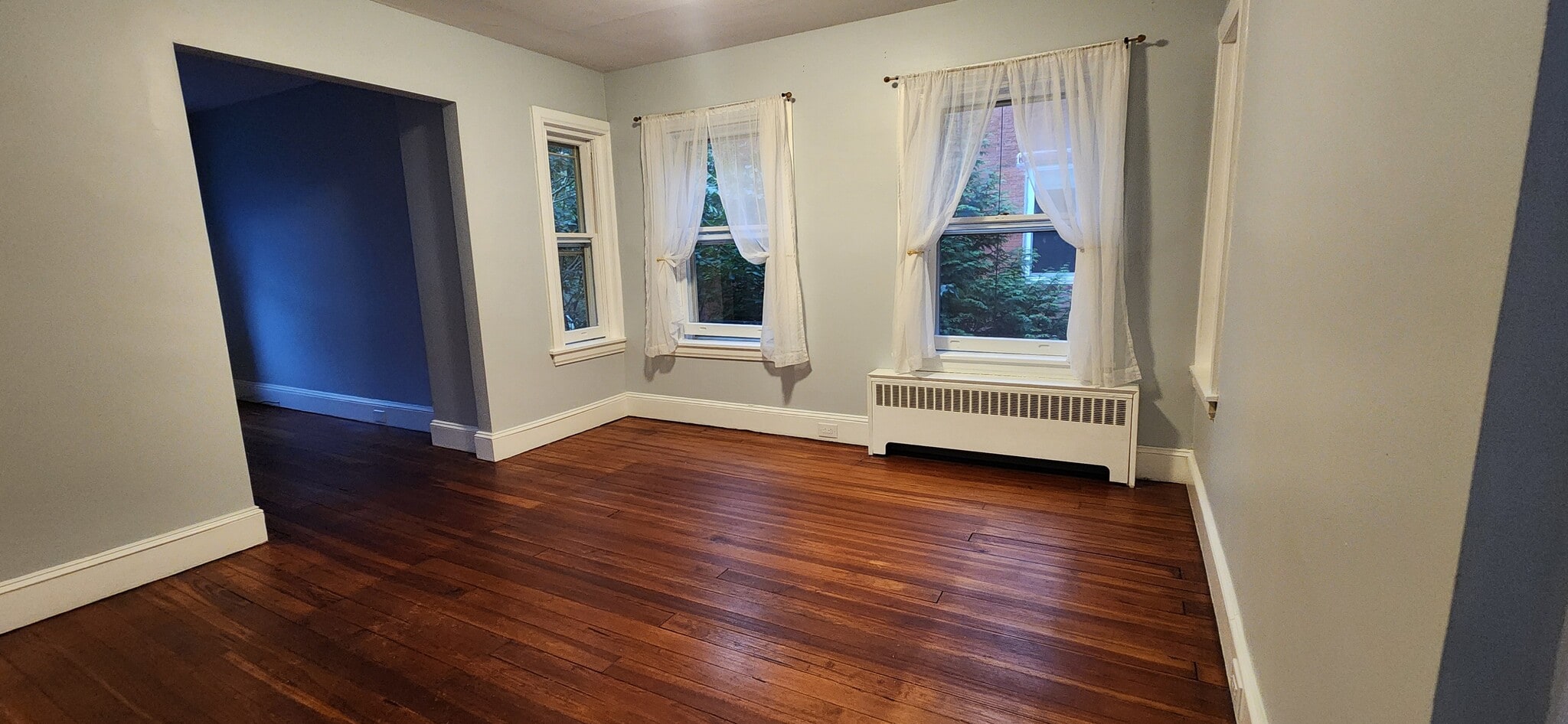 Dining room - 222 W Union St
