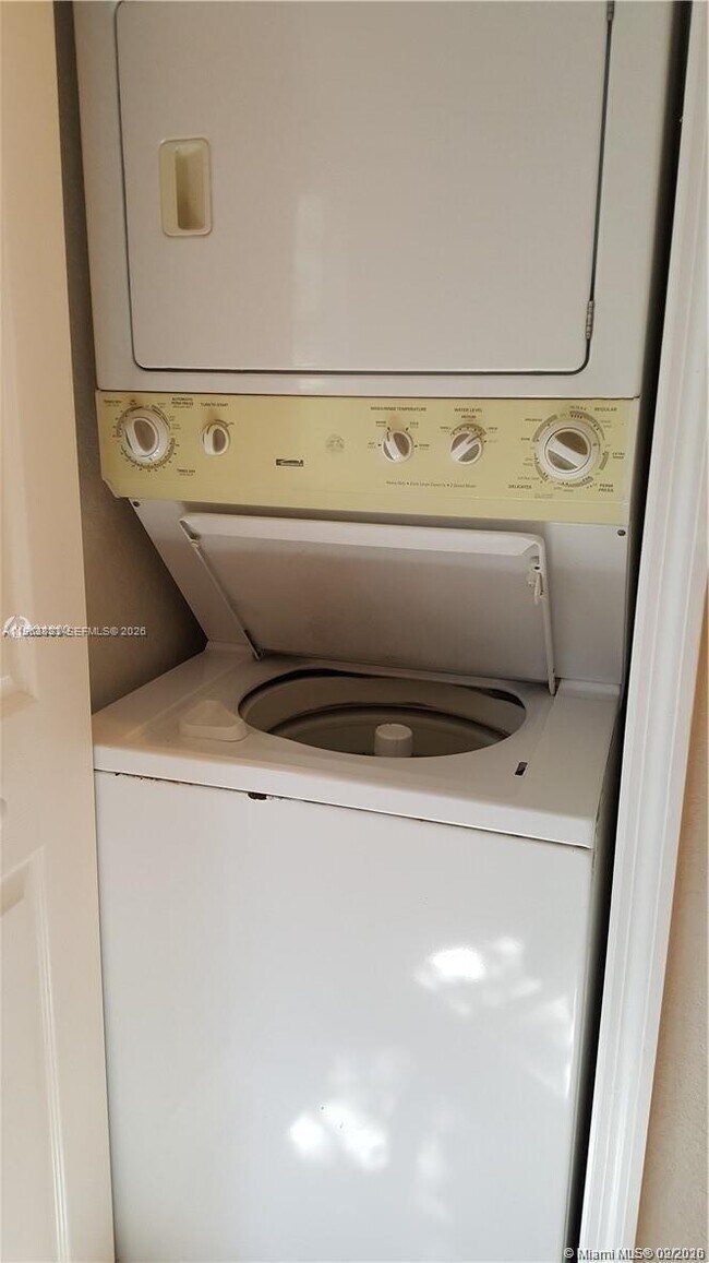 Building Photo - 1260 SE 31st Ct