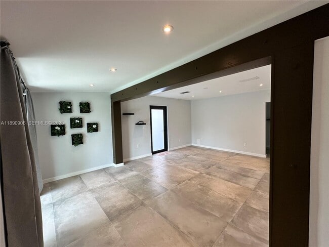 Building Photo - 1436 SW 76th Ct