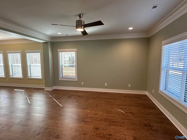 Building Photo - 1520 Hammock St