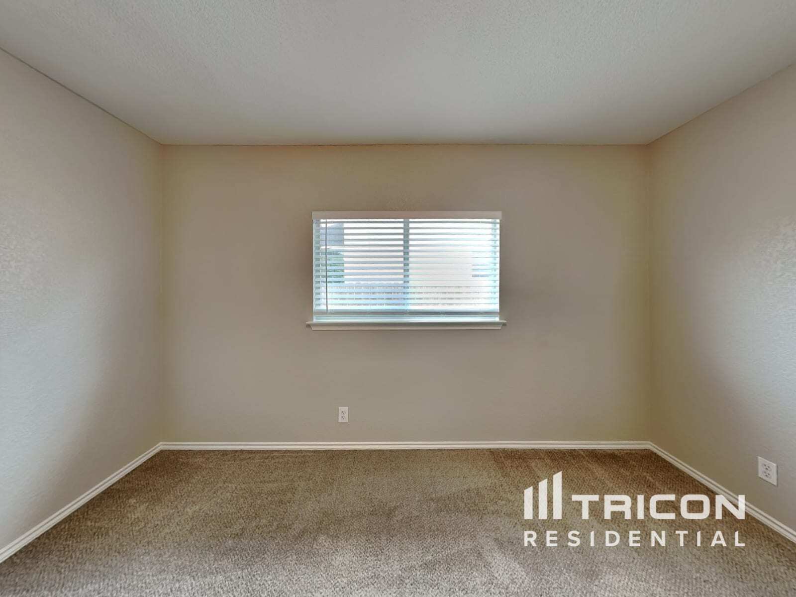 Building Photo - 2123 Opelousas Tr