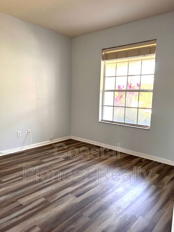 Building Photo - 11404 Misty Isle Ln