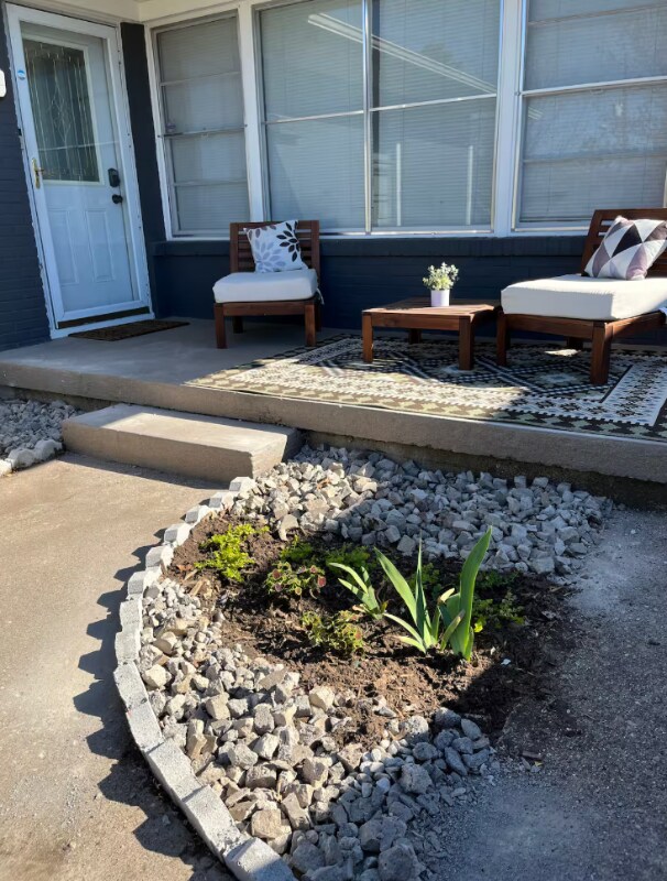 Building Photo - 1710 Elmwood Blvd